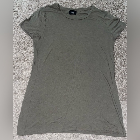Mossimo Supply Co. Olive Green Short Sleeve Tee - Picture 1 of 2